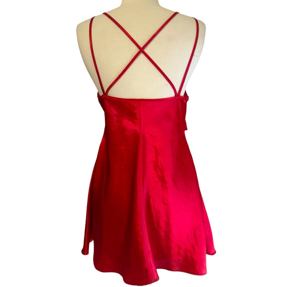 1990’s Red Hot‎ Satin Mini Chemise with Sheet Lace Bust, 30” long, Approx Medium - Picture 5 of 6
